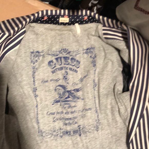 Blazer - Picture 5 of 5